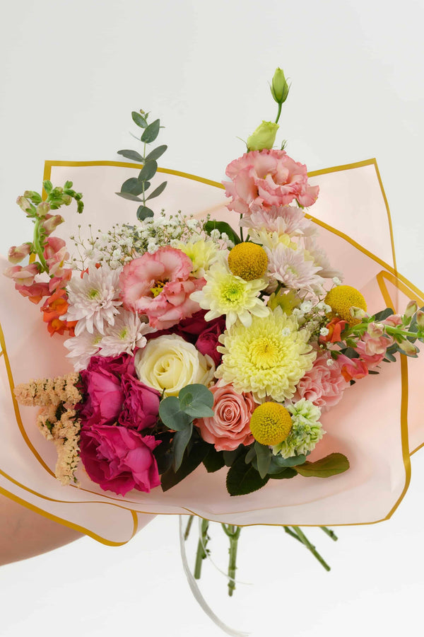 colorful fresh flowers in Moncton New Brunswick for delivery of pick up.